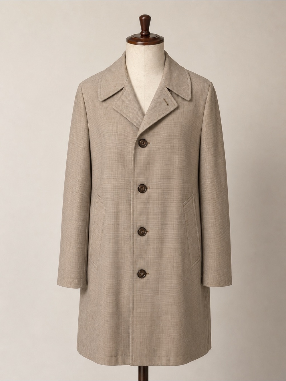 London Fog Beige Single-Breasted Raincoat / overcoat. Men- 38S, Women XLR - Picture 3 of 8